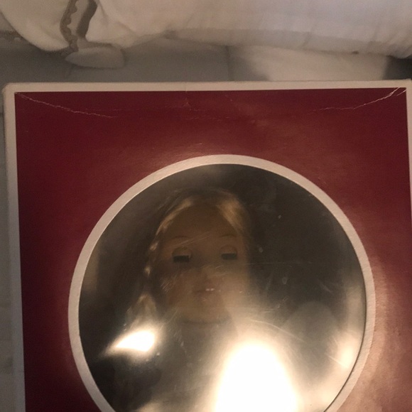 First Edition AMERICAN GIRL Julie w/ original box - Picture 4 of 8
